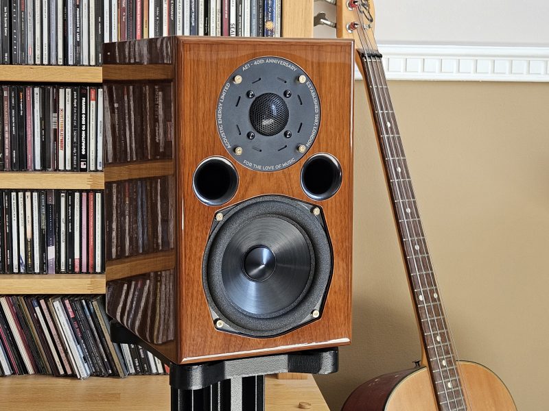 רמקולים מדפיים AE1 40th anniversary